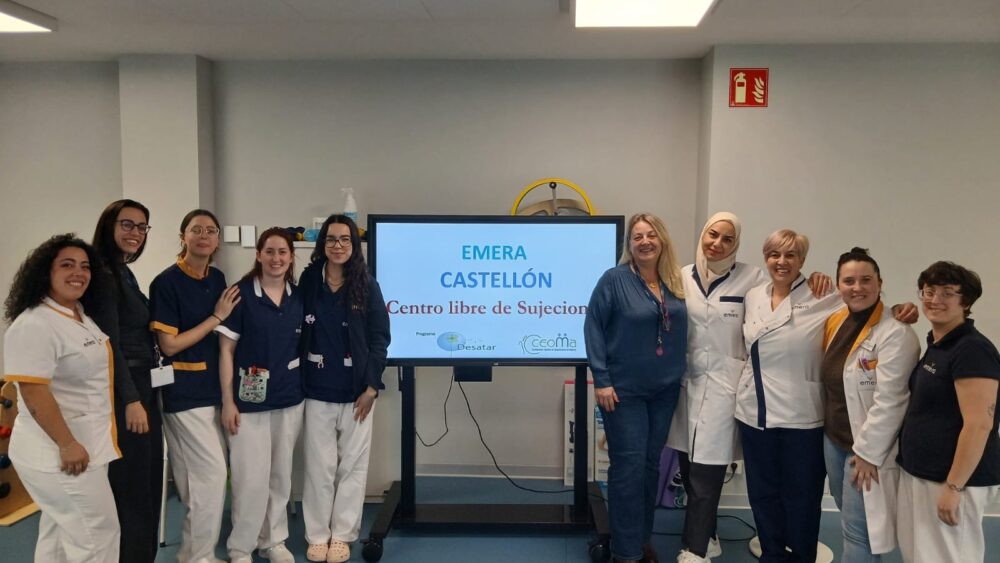El equipo de Emera Castellón recibe la certificación de Centro Libre de Sujeciones