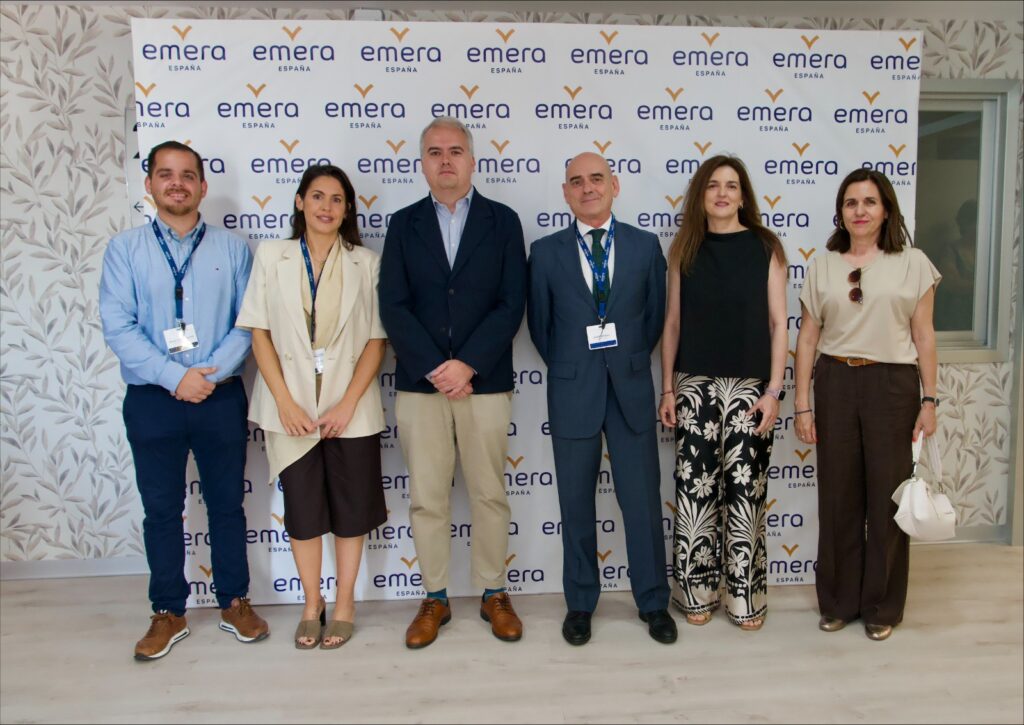 Emera reúne a expertos y autoridades en Murcia para impulsar la humanización y la eliminación de sujeciones en las residencias